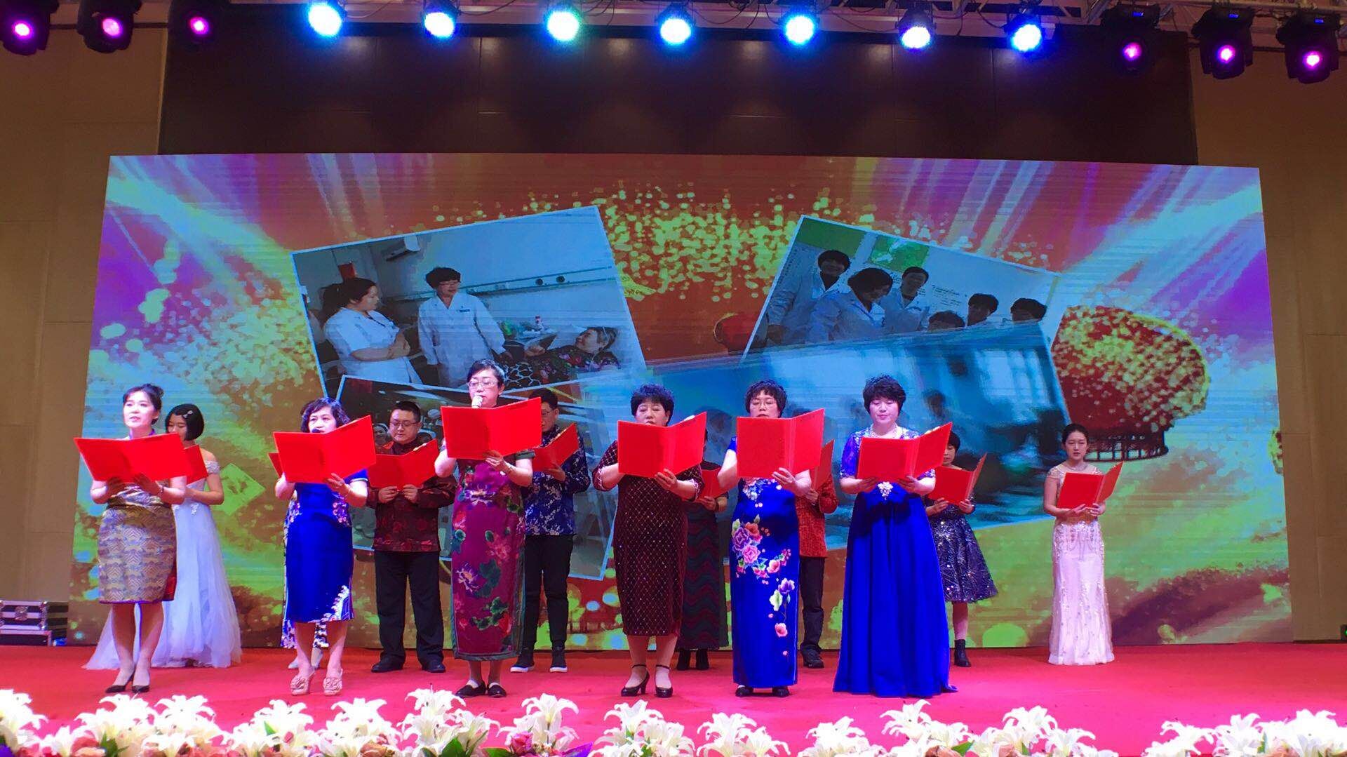內一科表演.jpg